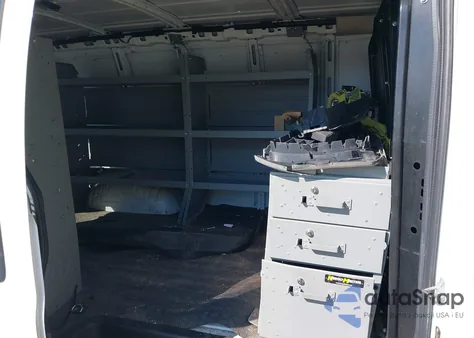 2019 GMC Savana 2500 Work Van z USA, uszkodzony, nr VIN 1GTW7AFG5K1366341